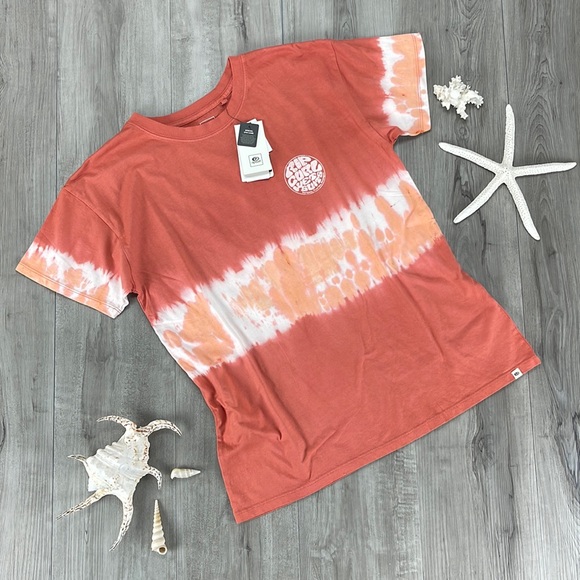 Rip Curl Tops - 🔆RIP CURL🔆WETTIE ICON TEE